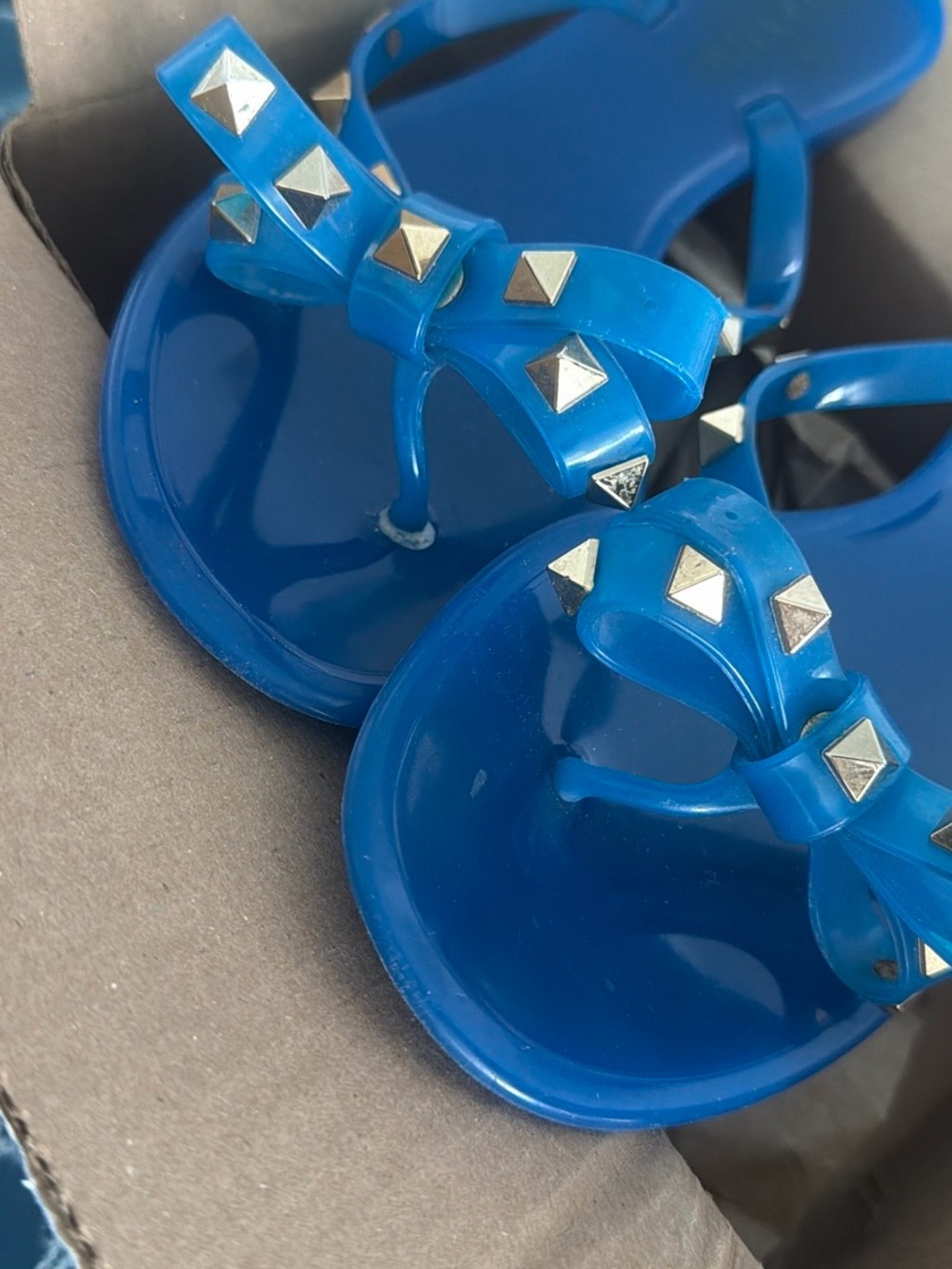 Valentino Rockstud bow jellies size 6